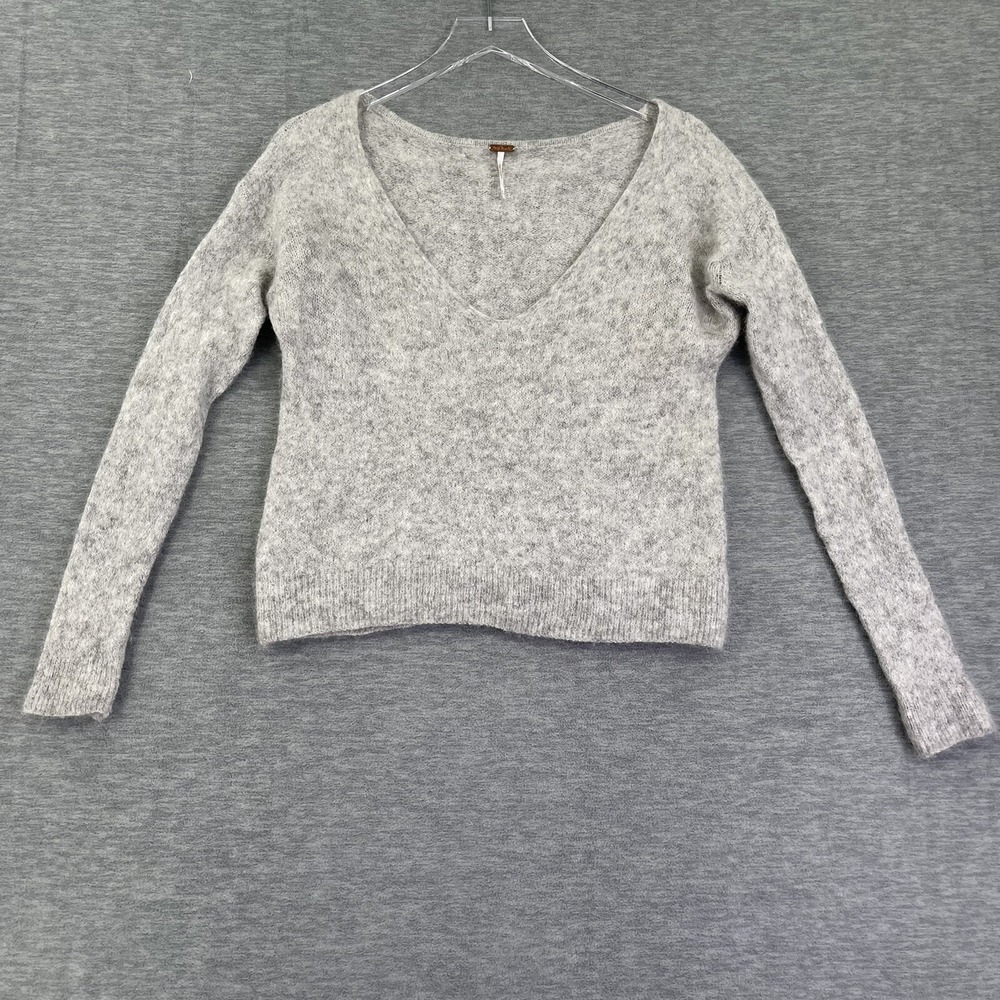 Free People Womens Cropped Sweater Top Medium Grey V-neck Long Sleeve Pullover